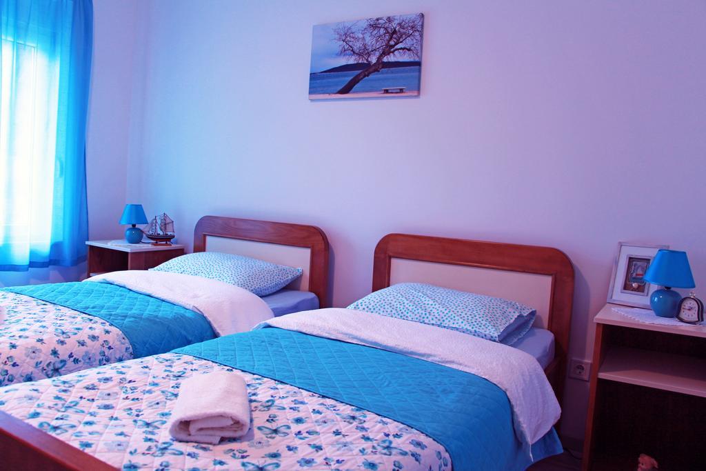 Apartment Ljubica Kastel Gomilica Каштела Экстерьер фото